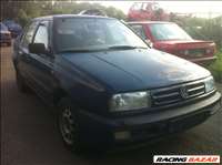 VOLKSWAGEN VENTO (1995) 1.9 TD AAZ