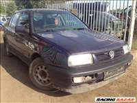 VOLKSWAGEN VENTO (1994) 1.9 TDI 1Z