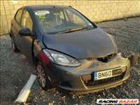 Mazda 2 bontott alkatrészei