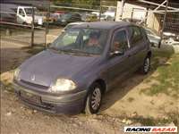 Renault Clio II bontott alkatrészei