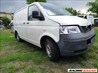 Volkswagen Transporter T5 1,9  TDI bontott alkatrészei