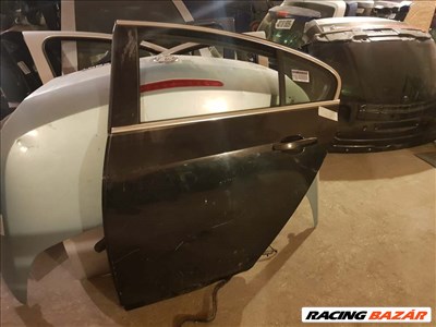 Opel Insignia A bal hátsó ajtó 22796347