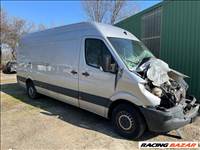 Mercedes Sprinter 313 CDI (W906) hosszú magas bontott alkatrészei 2011 évj.