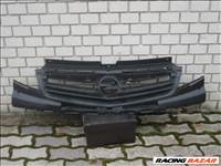 Opel Vivaro Díszrács 93856149