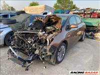 Opel Astra J bontott alkatrészei