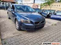 Volvo S40 2.0D bal első féltengely 