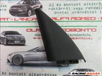 Alfa Romeo 159 156043084 számú, bal első tükör takaró háromszög