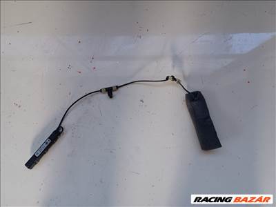 Skoda Octavia II antenna erősítő 1z0035577c