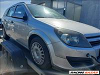 Opel Astra H bontott alkatrészei (23/29)