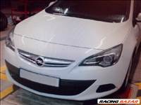 Opel Cascada bontott alkatrészei