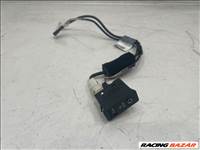 BMW E90 E91 E92 E93 USB AUX csatlakozó