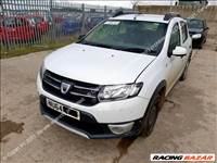 Dacia Sandero II bontott alkatrészei