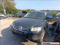 Volkswagen Touareg I R5 TDI gyári karosszéria elemek, LC9Z színben eladók lc9ztouareg bac041379