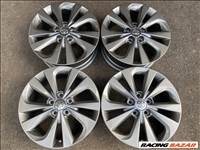 4db gyári 17" Toyota alufelni. (3074)