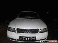 Audi A4 (8D2_B5) 1.6 jobb első ablakemelő motor 8D0959802D