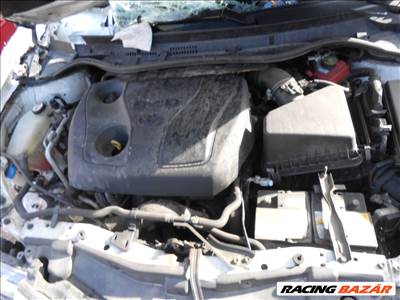 Toyota AURIS_(E18)_1.4D_4D bal első biztonsági öv csat