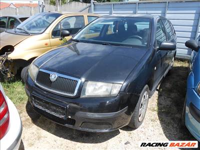 Skoda FABIA I COMBI (6Y5) 1.2 jobb első ködlámpa