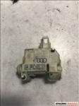 Audi A4 (B6/B7) tank nyitó motor