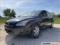 Ford Focus Mk2 fekete 1.6 benzin 2007-es ferdehátú bontott alkatrészei eladók