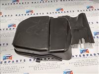 BMW E81 E82 E87 E88 E90 E91 E92 X1 pollenszûrõház felsõ rész pollen szûrõ ház fedél jobb kicsi