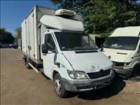 Mercedes Sprinter dobozos 2.7D -61298- bontott alkatrészei
