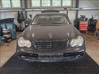 MERCEDES-BENZ C-CLASS (W203) C 220 CDI - Bontódik!