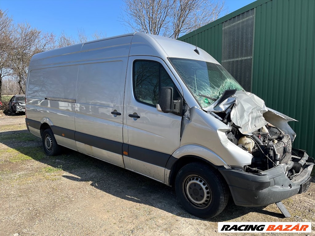 Mercedes Sprinter 313 CDI (W906) hosszú magas bontott alkatrészei 2011 évj. 1. kép