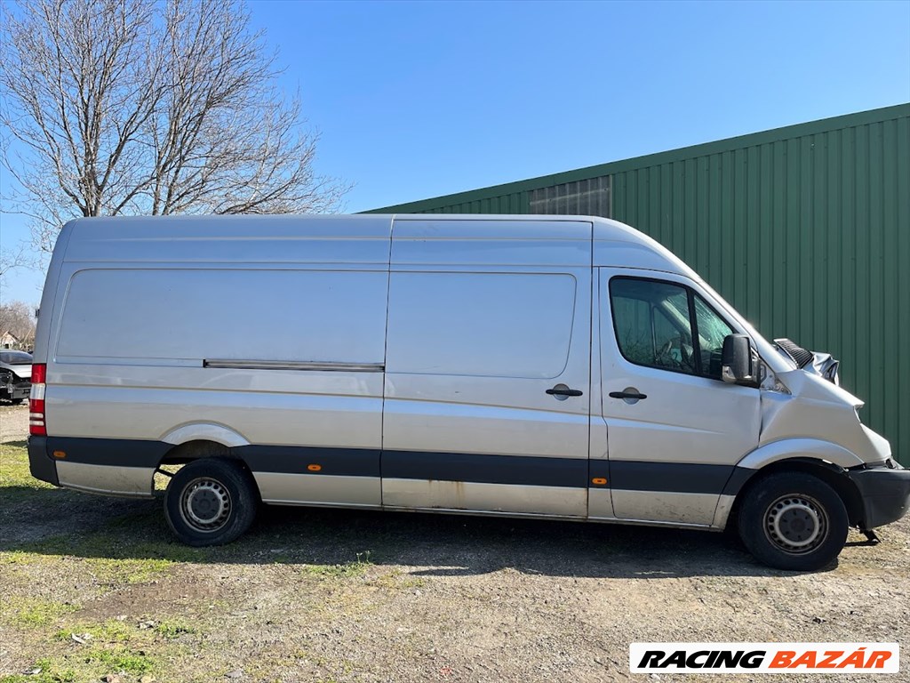 Mercedes Sprinter 313 CDI (W906) hosszú magas bontott alkatrészei 2011 évj. 2. kép