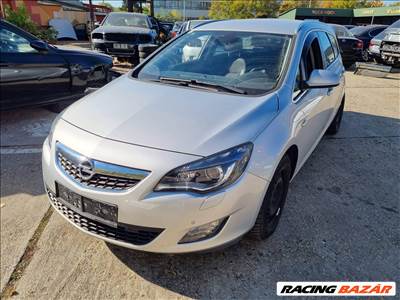 Opel Astra J bontott alkatrészei
