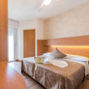 Hotel Seven - logo