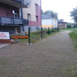 Pomocwiecej - logo