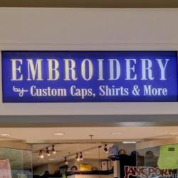 Customcapsgreensboro - logo