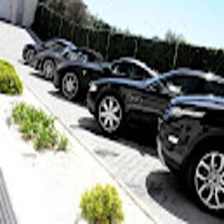 Ucars - logo