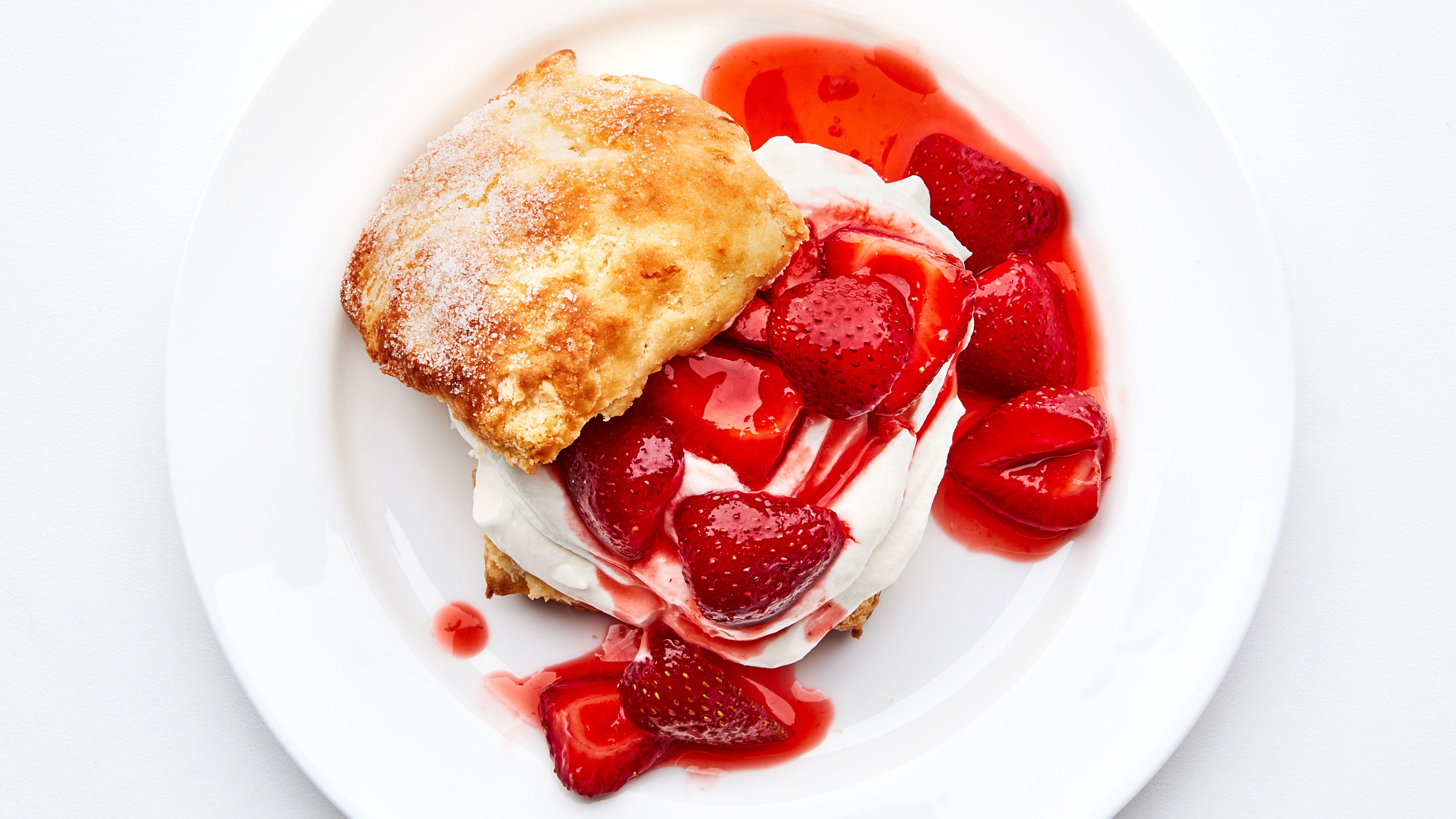 Strawberry Shortcake Petite Cakes