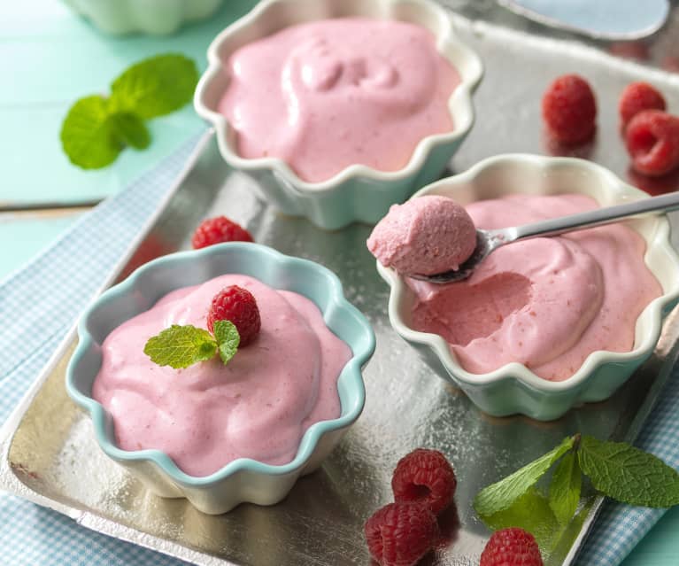 Four Berry Cheese Mouse