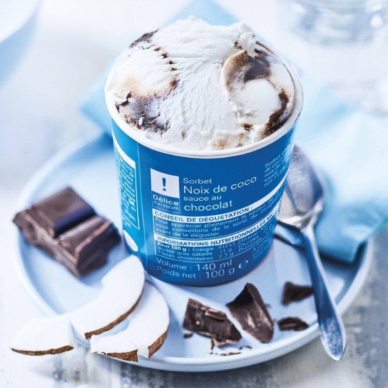 Glace Noix De Coco Râpée Coulis De Chocolat