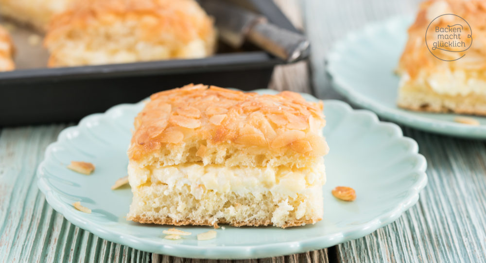 Frischer Blechkuchen Bienenstich