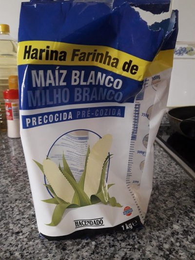 Harina de maíz blanco