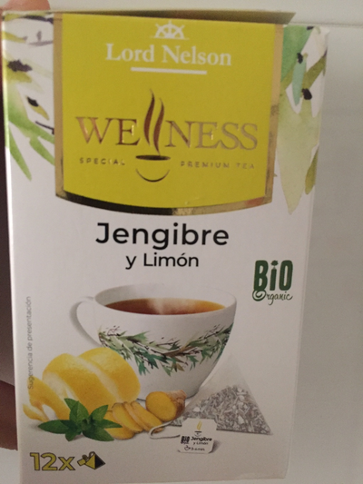 Té de jenjibre y limón Té de jenjibre y limón