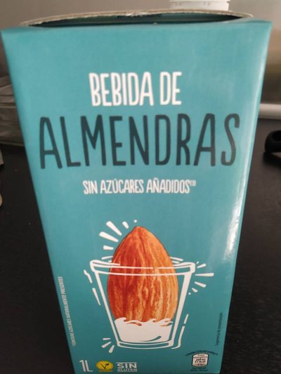 Bebida de almendras sin azúcares Bebida de almendras sin azúcares