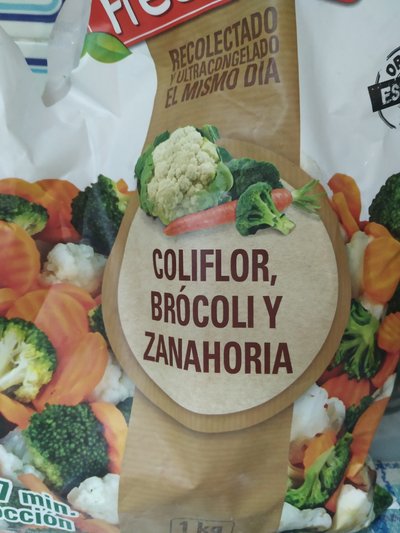 Coliflor, brócoli y zanahoria Coliflor, brócoli y zanahoria