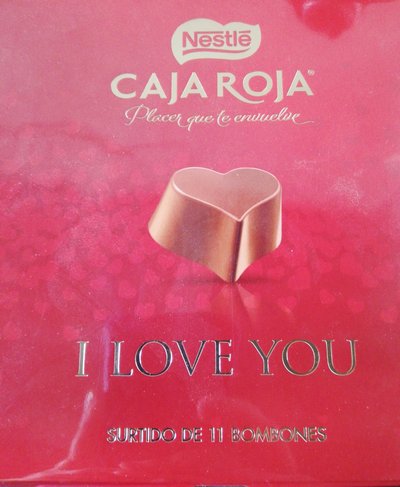 Bombones de chocolate caja roja Bombones de chocolate caja roja