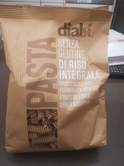 Pasta de arroz integral sin gluten Pasta de arroz integral sin gluten