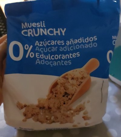 MUESLI CRUNCHY MUESLI CRUNCHY