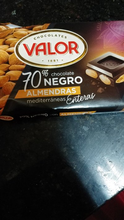 Chocolate 70% almendras Chocolate 70% almendras