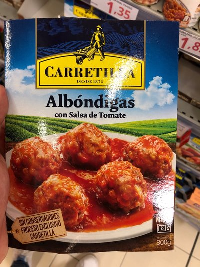 Albóndigas con salsa de tomate Albóndigas con salsa de tomate