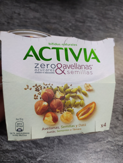 Activia zero con avellanas, semillas y dátil Activia zero con avellanas, semillas y dátil