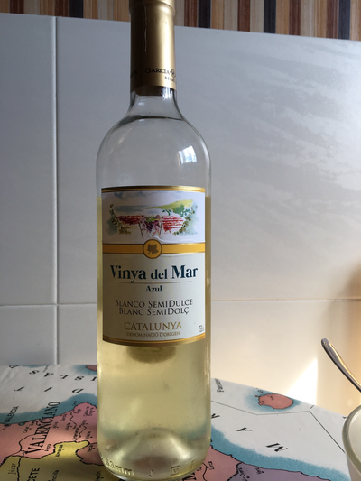 Vino blanco semidulce Vino blanco semidulce