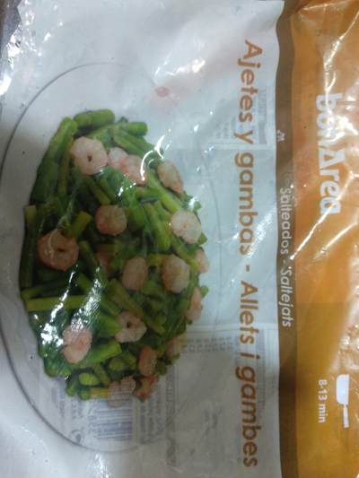 Ajetes y gambas Ajetes y gambas