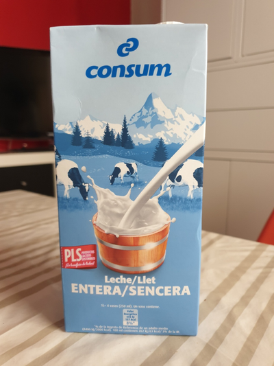 Leche UHT entera Leche UHT entera